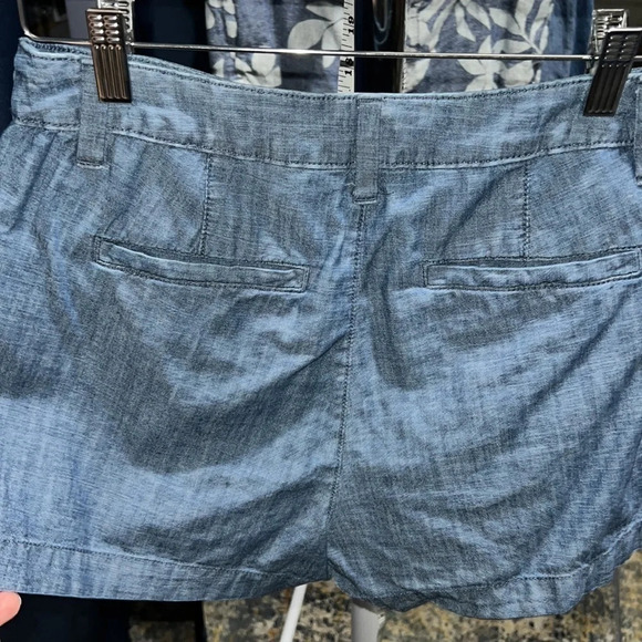 A New Day size 2 chambray shorts - Picture 3 of 4